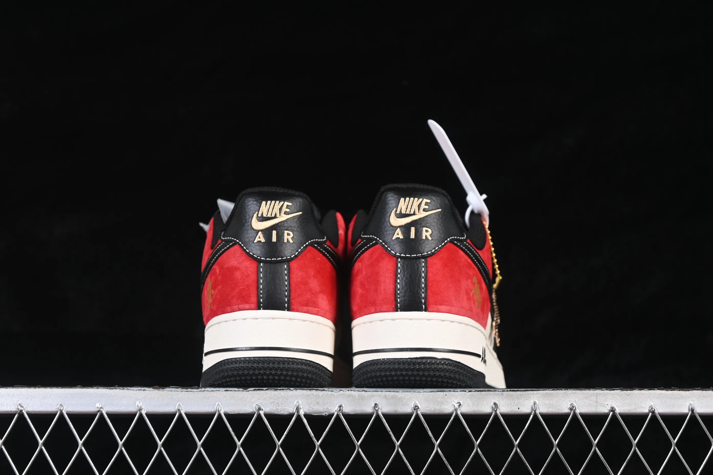 All Categories Nk Air Force 1 Air Force Series Nk Air Force 1 Low Air Force Low Nike Air Force 1'07 Low Limited Edition for the Year of the Horse Prancing Horse Welcomes Air Force One Low-top Casual Shoes XD0028-004